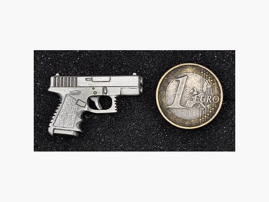 Pistole Glock Compakt als Metall-Anstecker