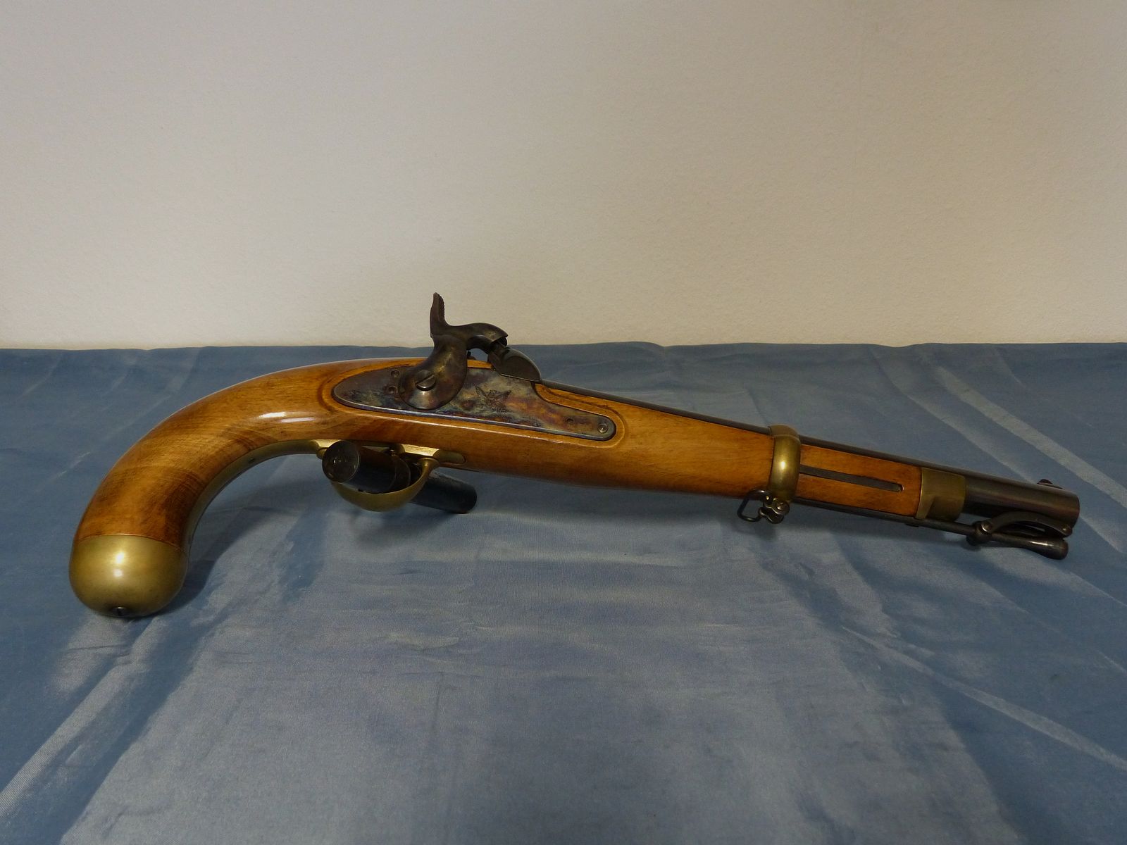 Navy Arms 1855 Dragoon Carbine Vorderlader Pistole mit Anschlagschaft von Antonio Zoli Cal. .45 vintage