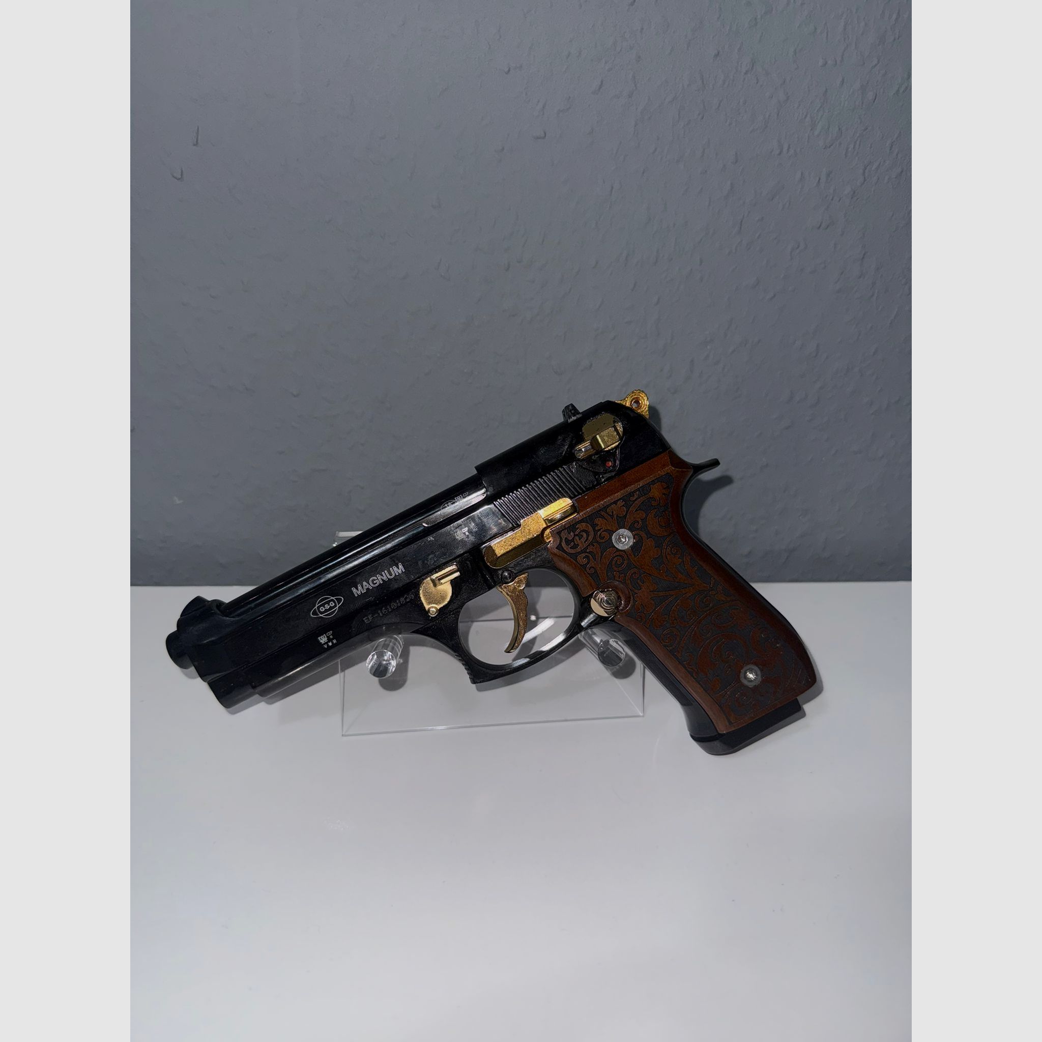 Ekol Firat Magnum pistola a salve – Edizione Nero / Oro, immagine 1 di 2