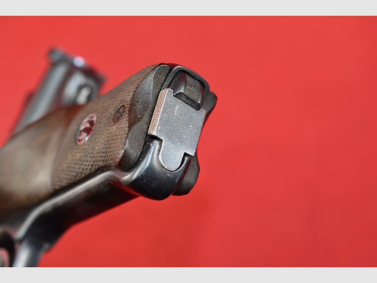 #6836 PISTOLET RUGER MARK I, ANNÉE 1965, cal. .22 LR, image 7 sur 16