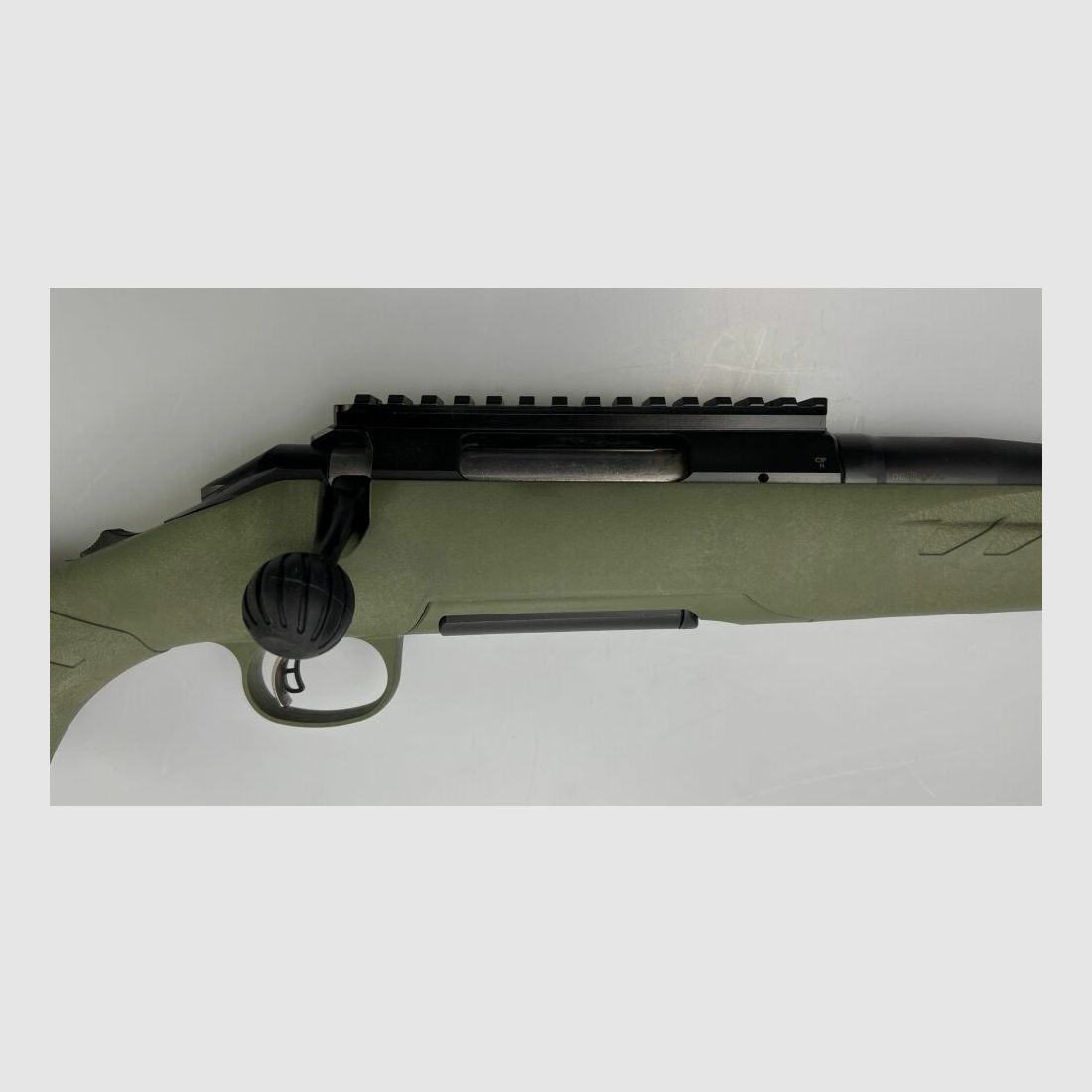 RUGER	 American Rifle Predator