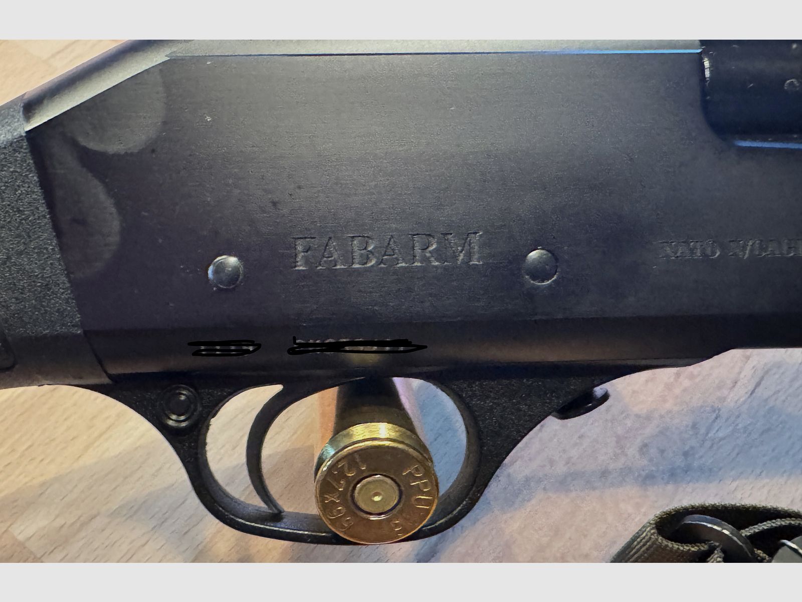Fabarm / SDASS tactical-12/76, mit Leuchtpunktvisier. Gebraucht