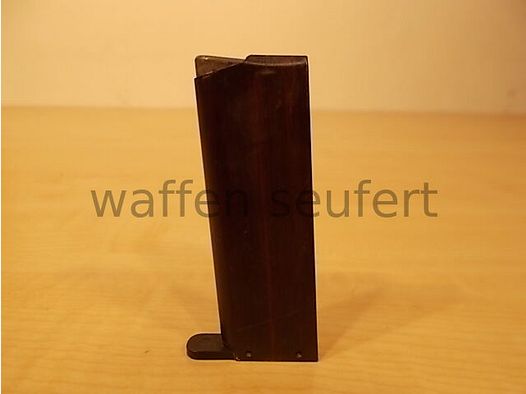 Reck P8 magazine for pistol