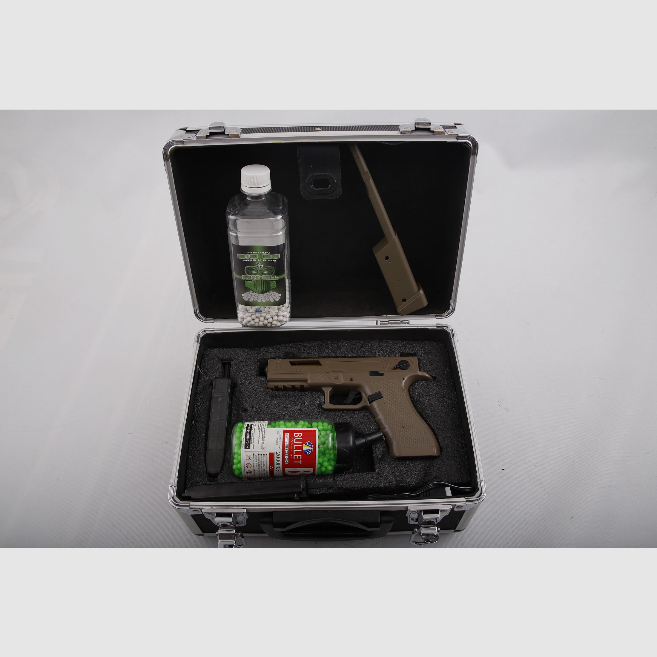 Cyma CM.131 Begadi Gen.3 Airsoft Pistole <0,5J AEG + Koffer + 2 Magazine