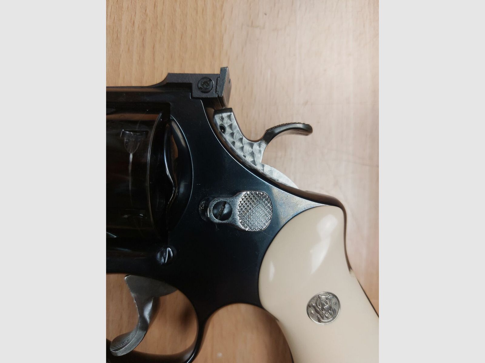 Smith & Wesson, USA M 25-5