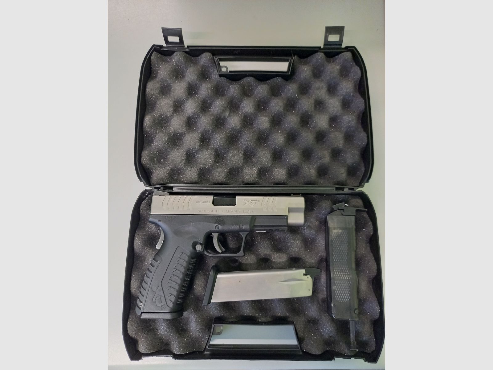 Pistolet CO2 Springfield XDM 4,5 mm BB