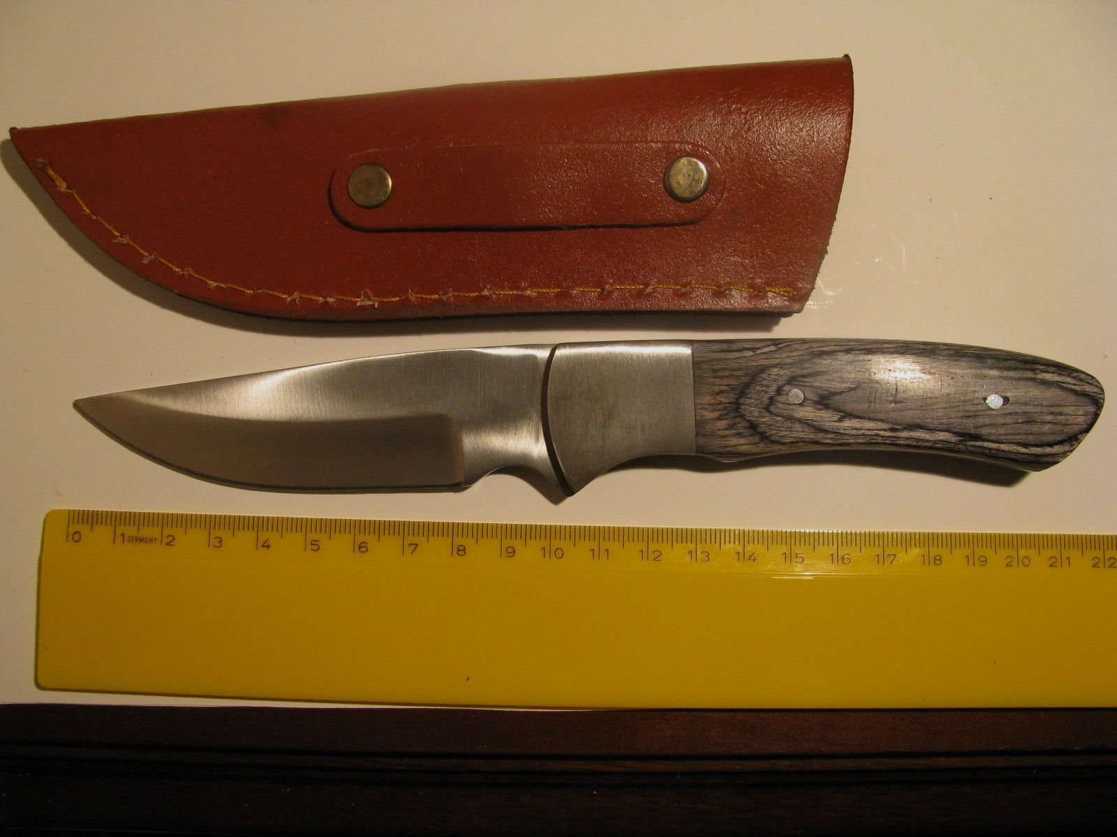 Haushaltsmesser, Campingmesser, Jagdmesser usw., grauer Holzgriff, Lederhülle