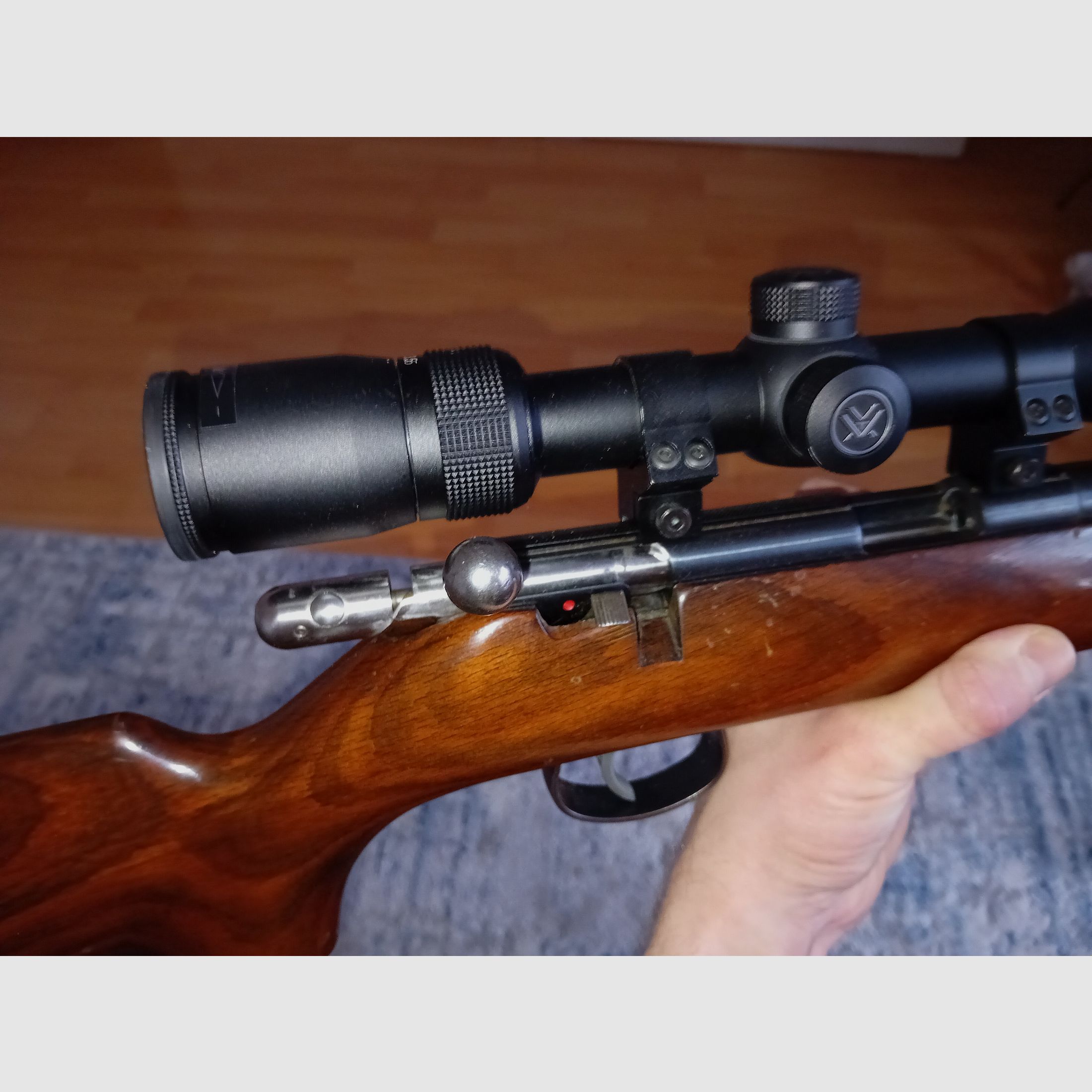 Karabin Anschütz model 1393 kal. 22 z lunetą Vortex Diamondback 3,5-10x50