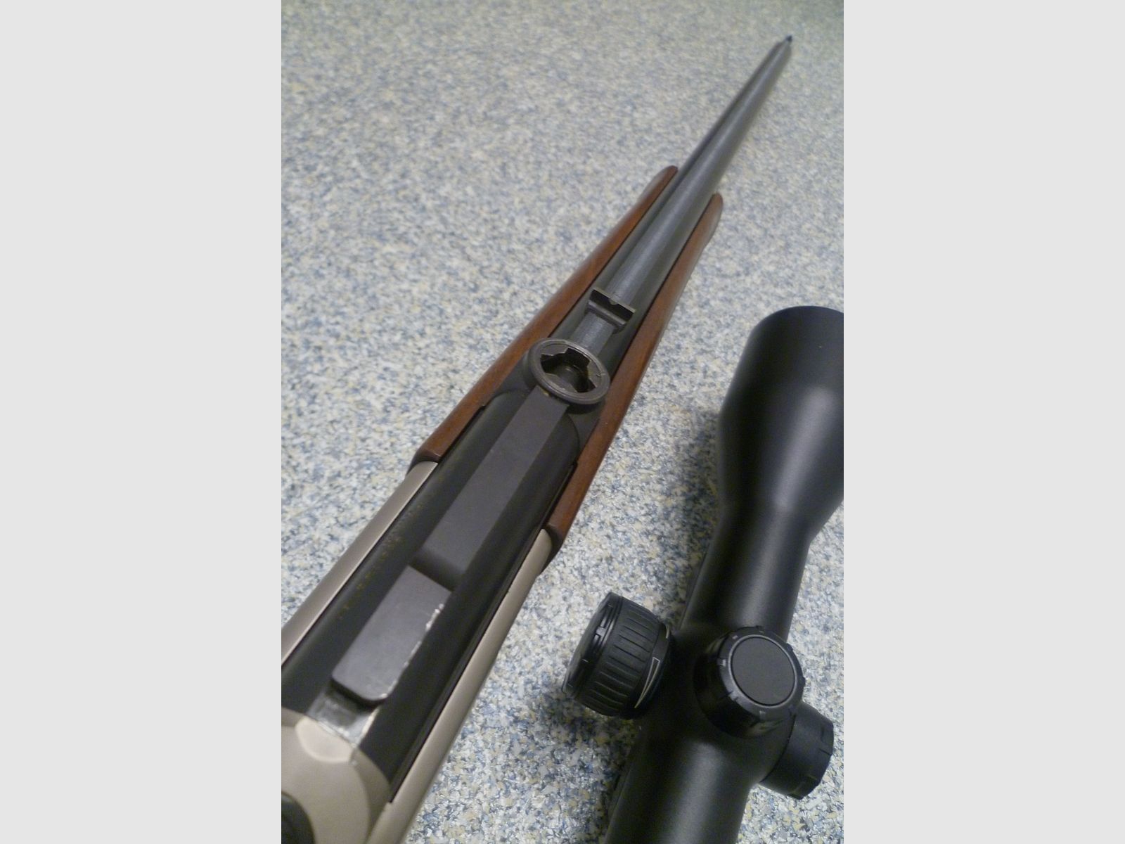 Escopeta de doble cañón Simson 20/76 y .30R Blaser con Zeiss Victoty HT