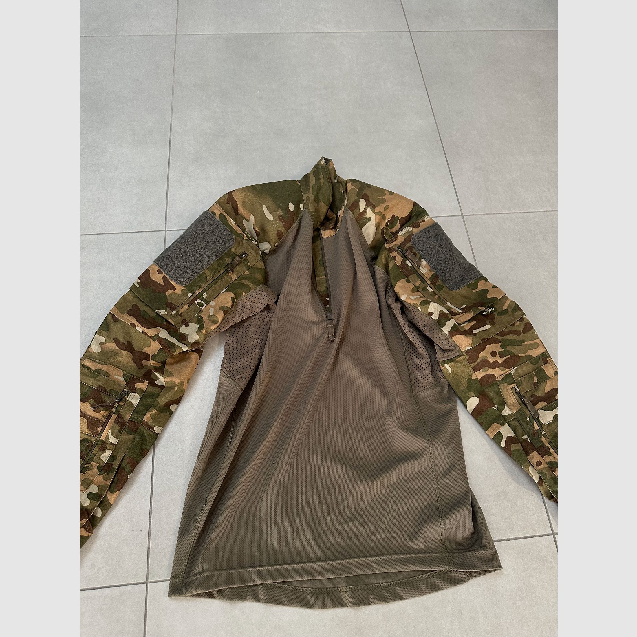 UF Pro Combat Shirt, bijzondere camo, maat L Laagste prijs
