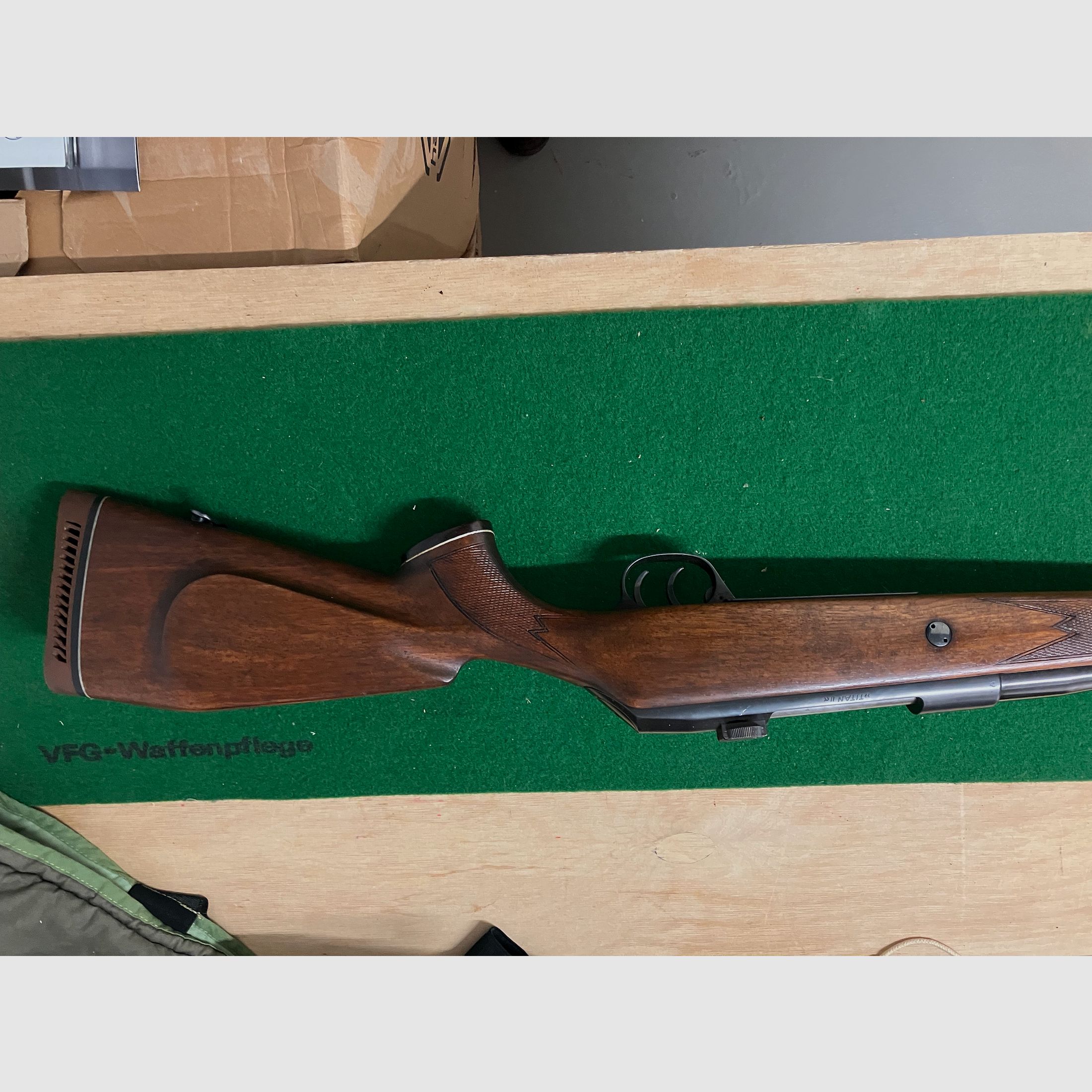 Repetitiegeweer Voere (Mauser) Titan 2 Kal. 9,3x64