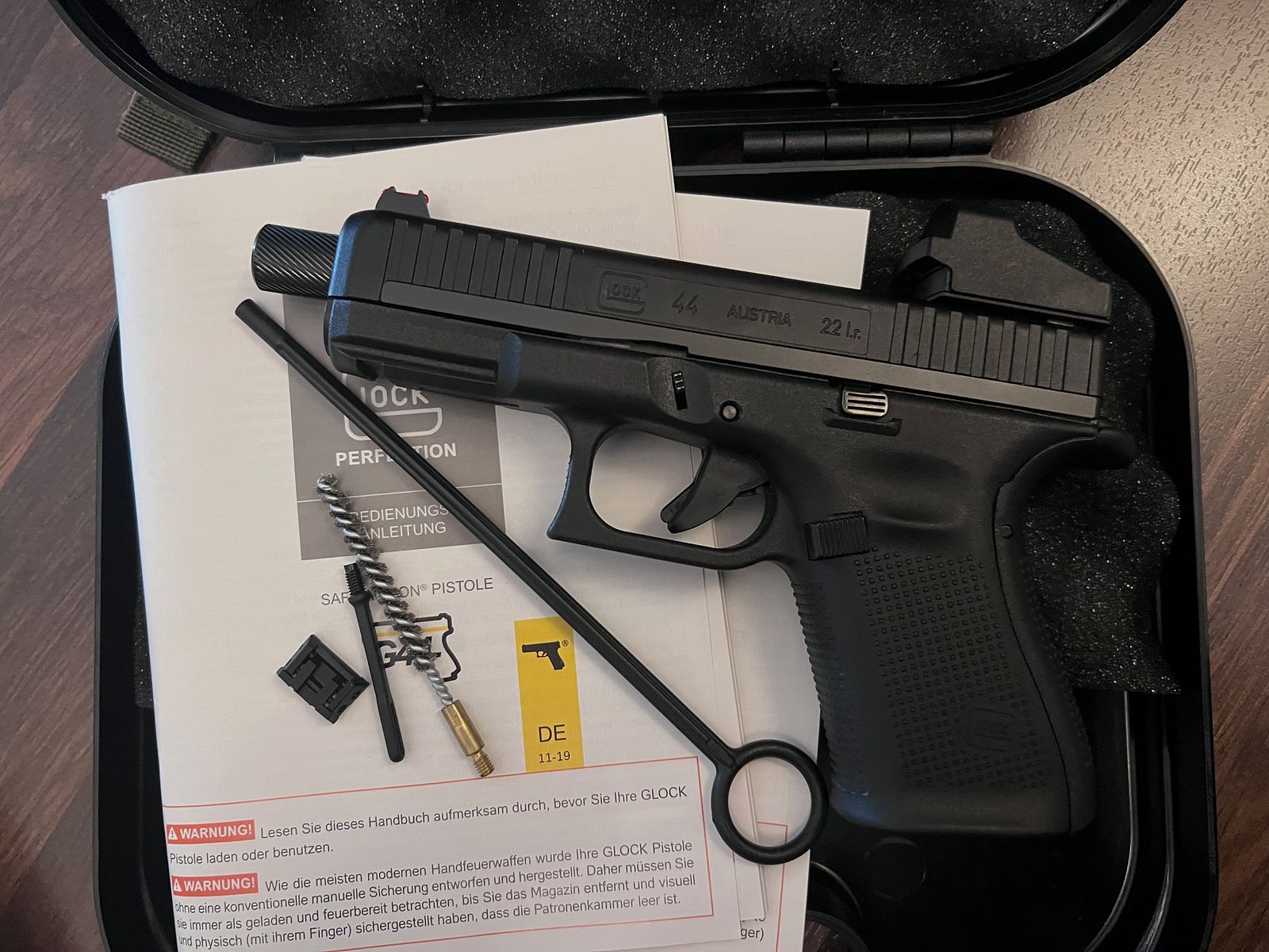 Glock 44 .22 lr with threaded barrel and Shield SMS 4.0 MOA + Glock Performance Trigger
