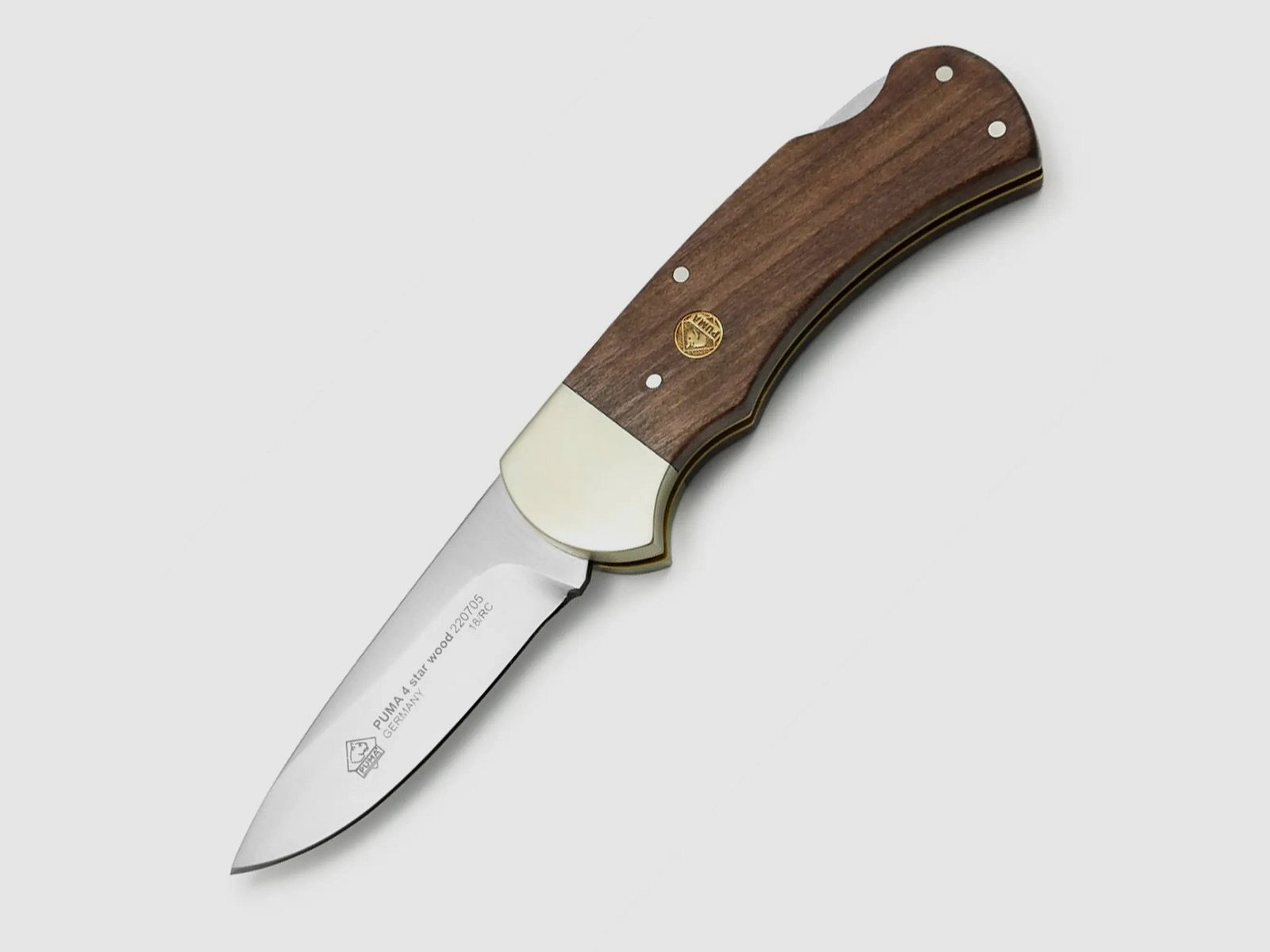 PUMA 4-star wood
