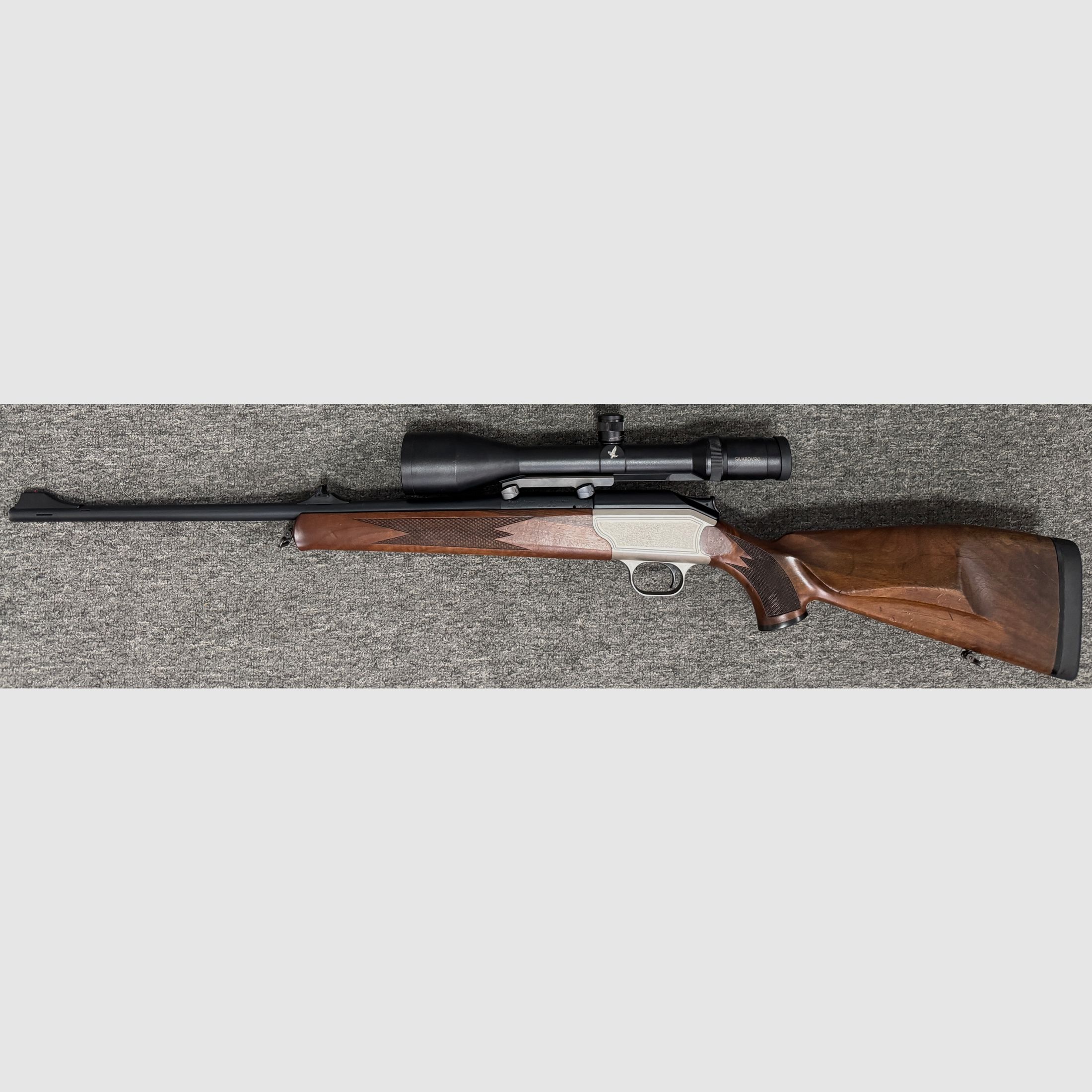 Blaser R93 .30-06 & 9,3x62 mit Swarovski 2,5-10x56 LP und Sattelmontage, Bild 4 von 10