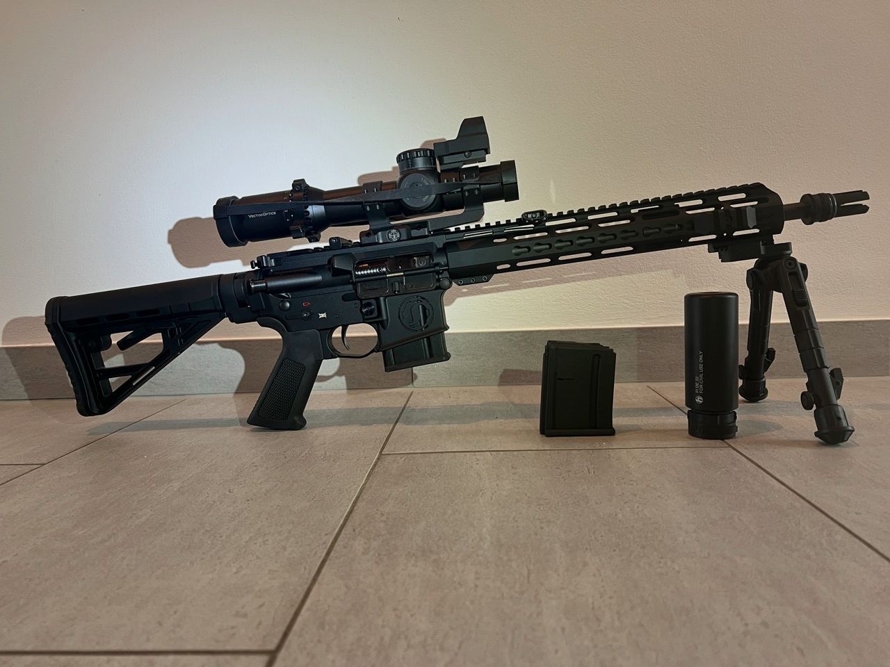 Vente privée : Schmeisser AR15 Dynamic Custom-Paket .223 Rem. – Comme neuf !