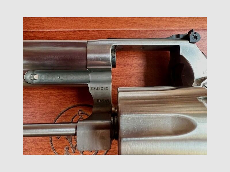 Kommissionen Rev. S&W 686-6 6'' 1-150 Editi