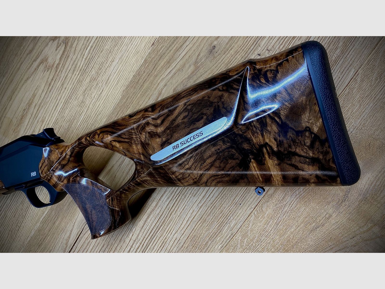 Blaser R8 Succes / Houtklasse 9 / Kaliber en looplengte naar keuze / absolute DROOMWAPEN