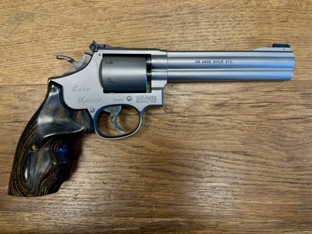 Smith & Wesson 617 Euro Sport