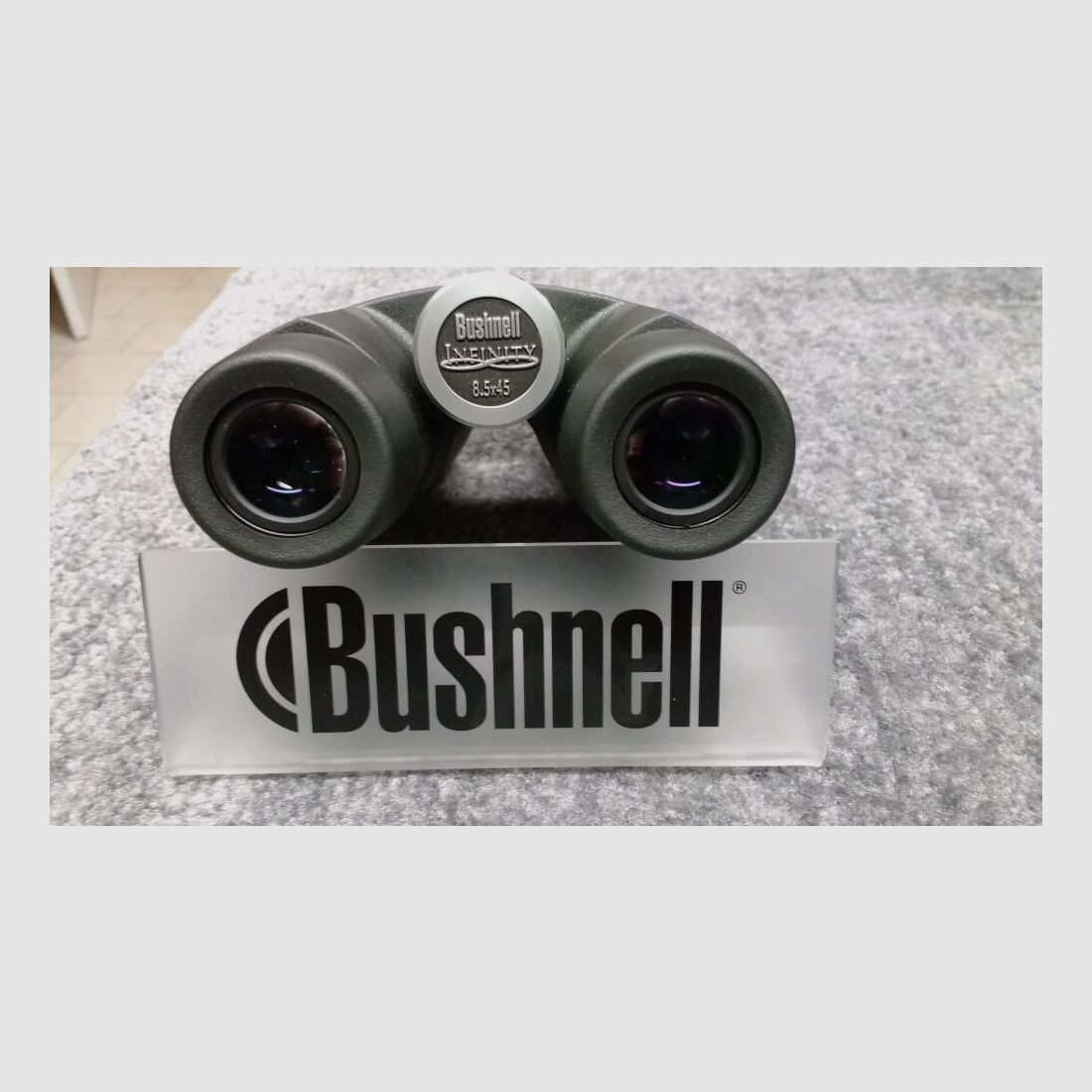 Bushnell	 Infinity 8,5x45