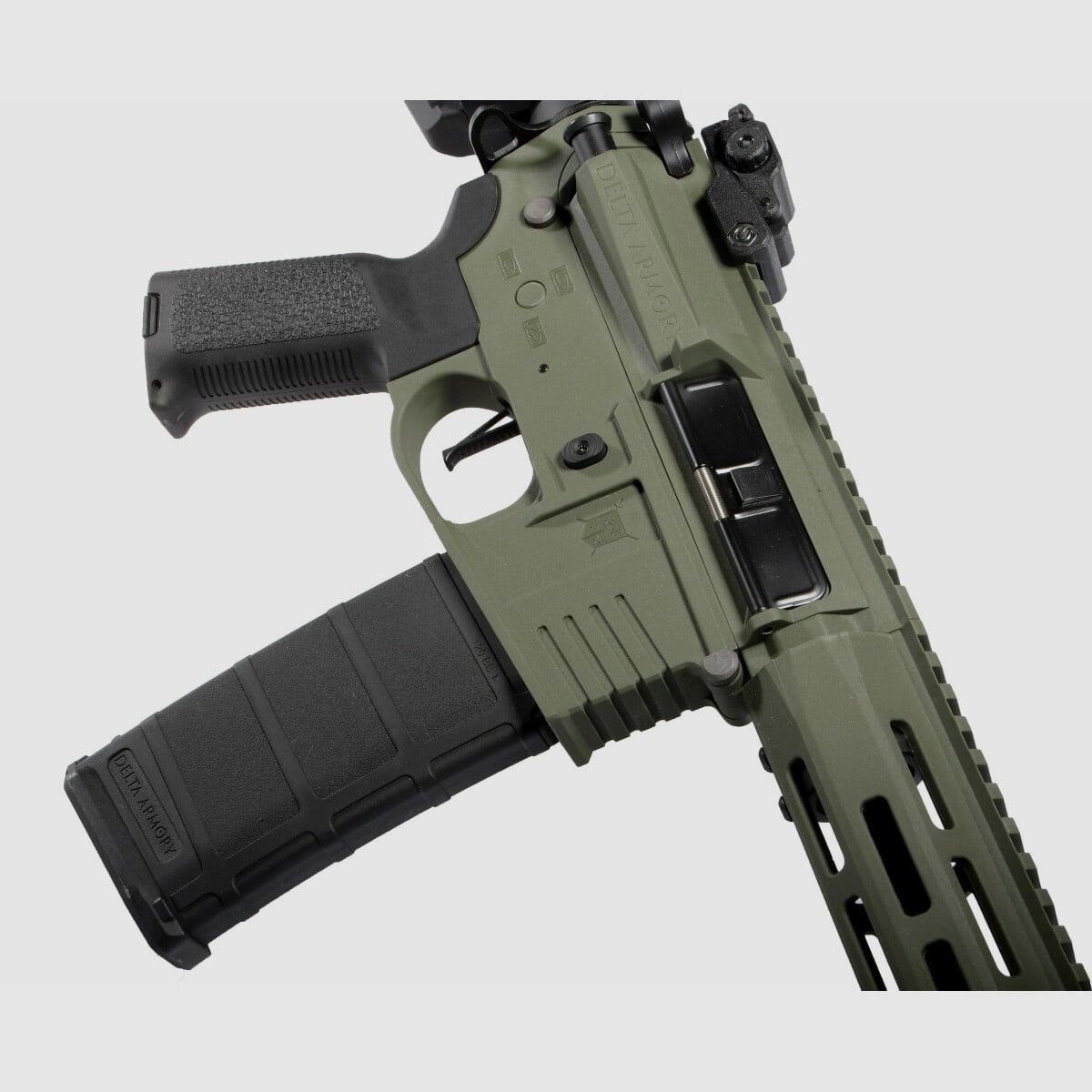 M4 AR15 M-LOK SilentOps 8 Zoll CHARLIE Oliv S-AEG Airsoft Gewehr Frei ab 18 Jahren | Delta Armory