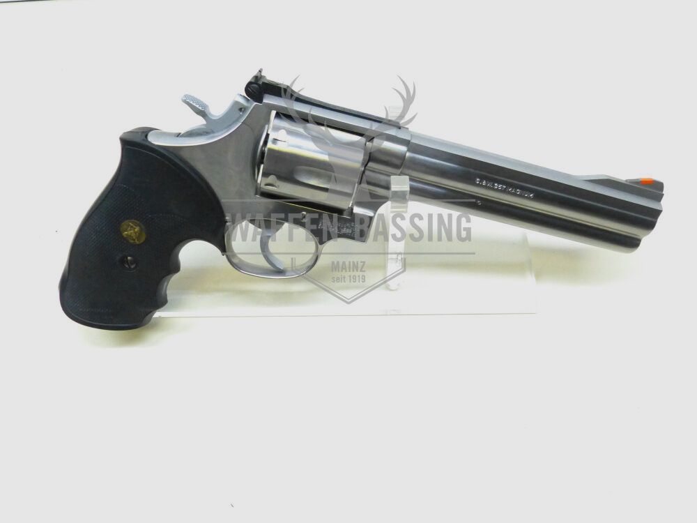 Smith & Wesson 686