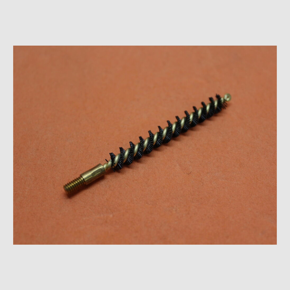 Dewey Dewey Nylonbürste (B-27N) .27/ 7mm (Gewinde 8-32)