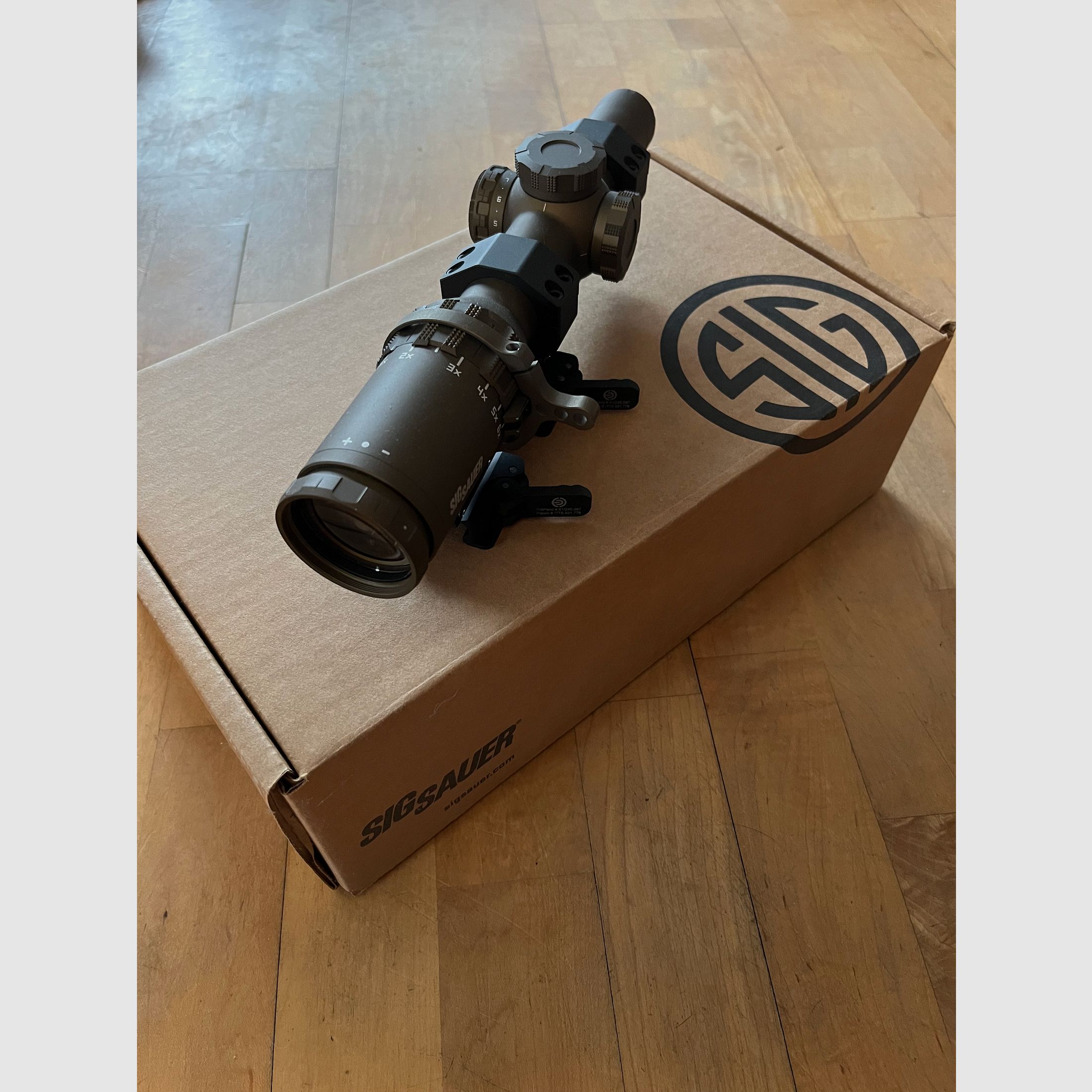 Sig Sauer TANGO6T 1-6x24 FDE