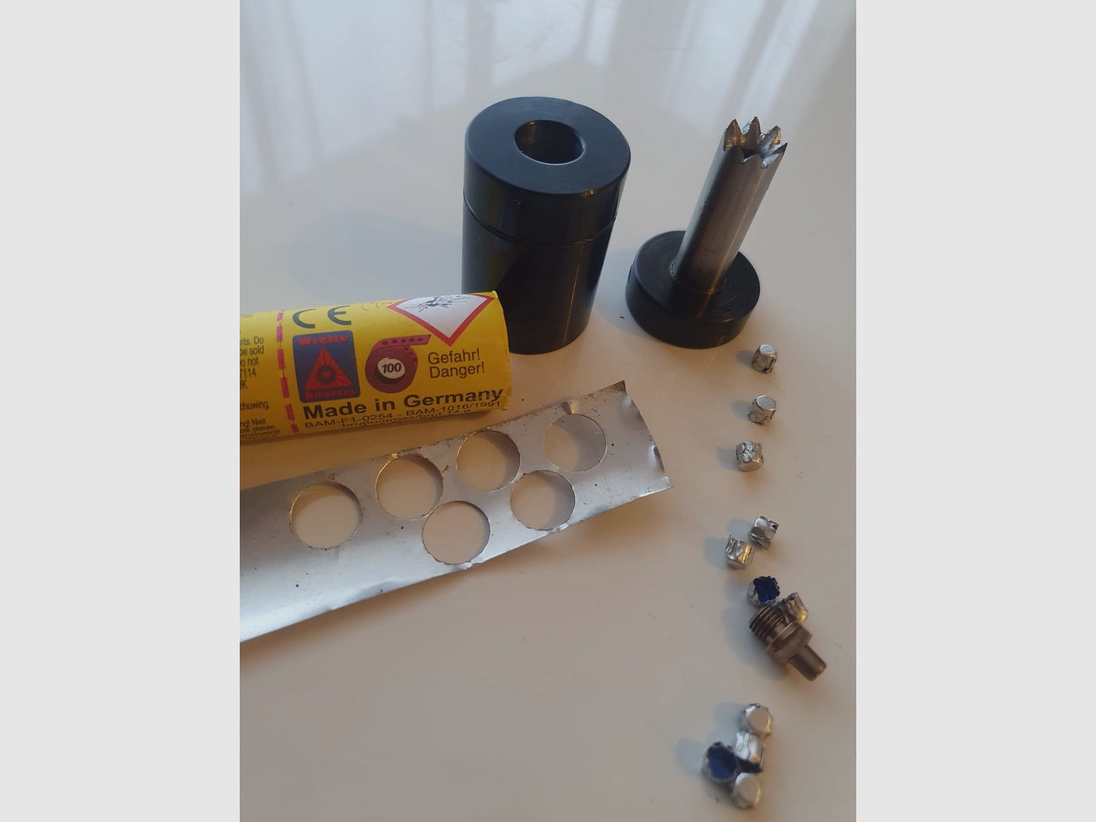 make primer #11 for percussion revolver with primer former