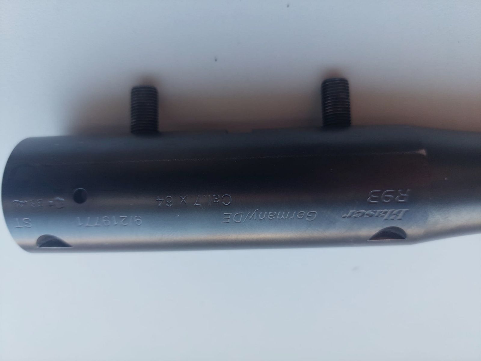 RESERVIERT -  Blaser R93 Standard 7×64 mit Zielfernrohr & Schalldämpfer