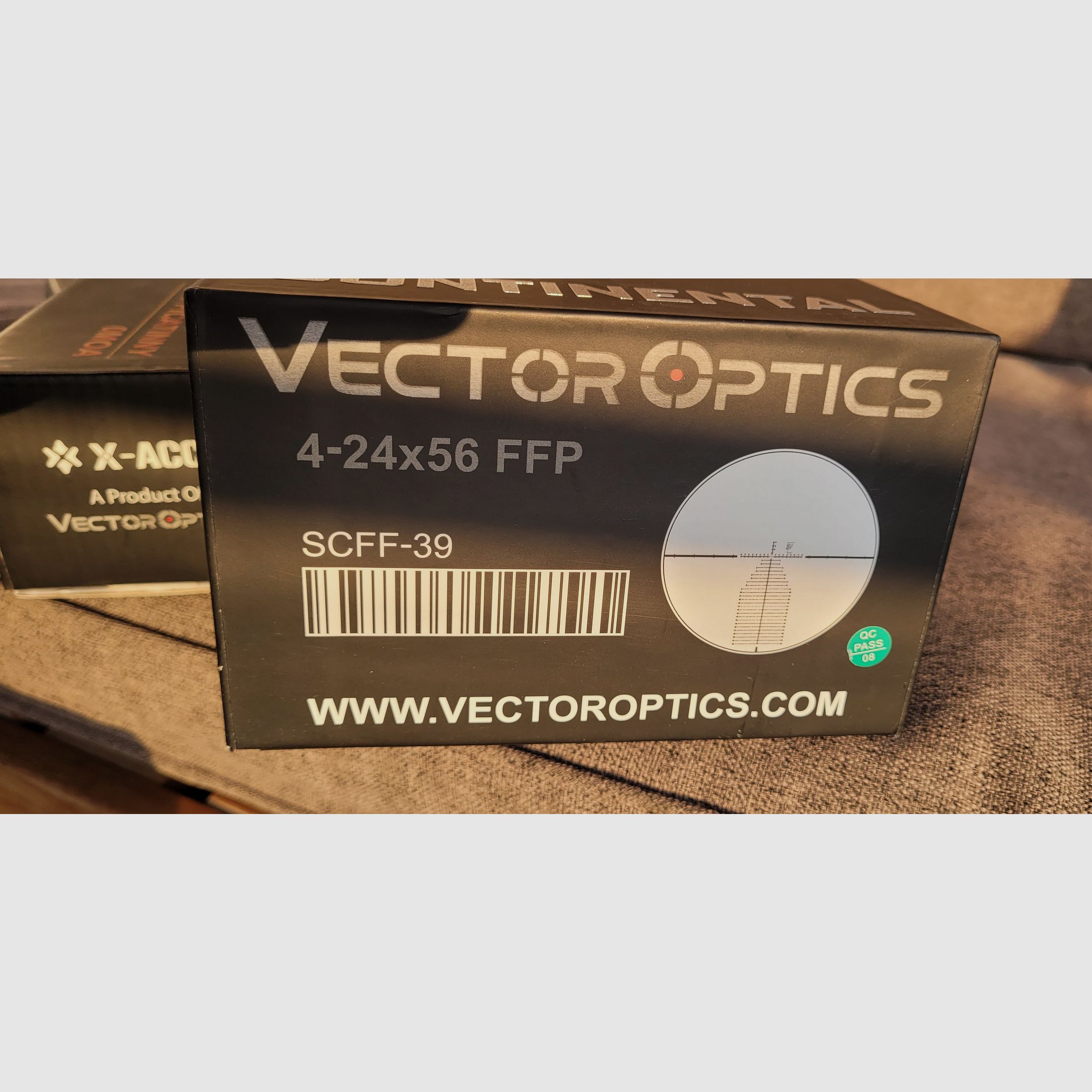 Vector Optics SCFF-39 Continental x6 4-24x56 FFP Mrad / FDE