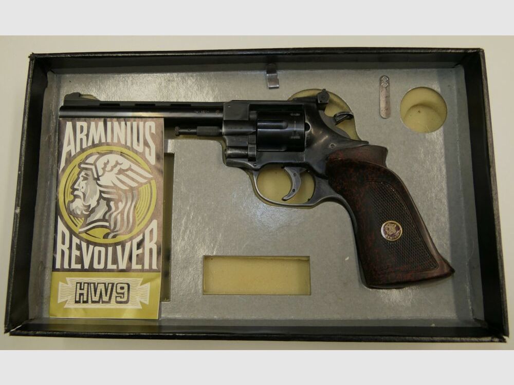 Incense Revolver WEIHRAUCH Arminius HW9 in caliber .22 L.R.