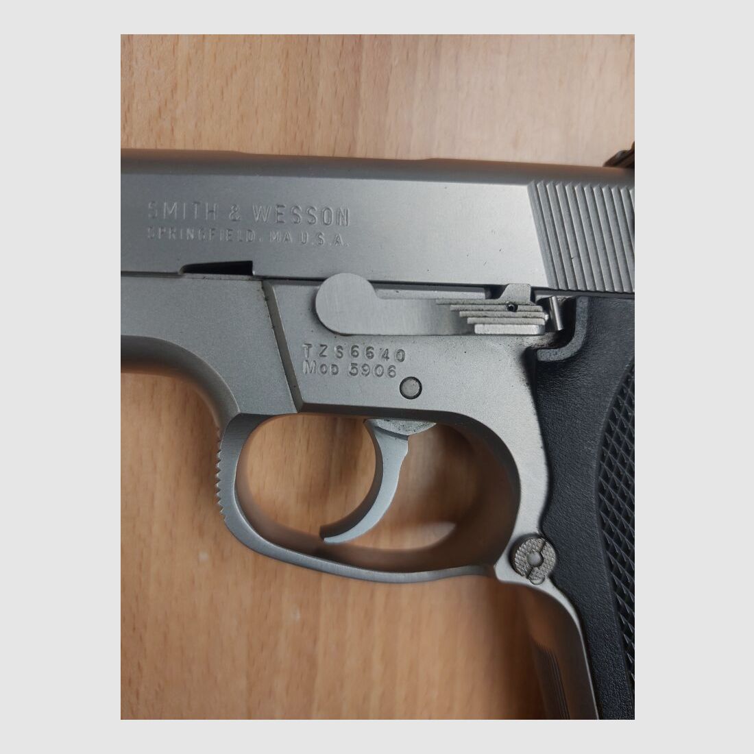 Smith & Wesson, USA M 5906