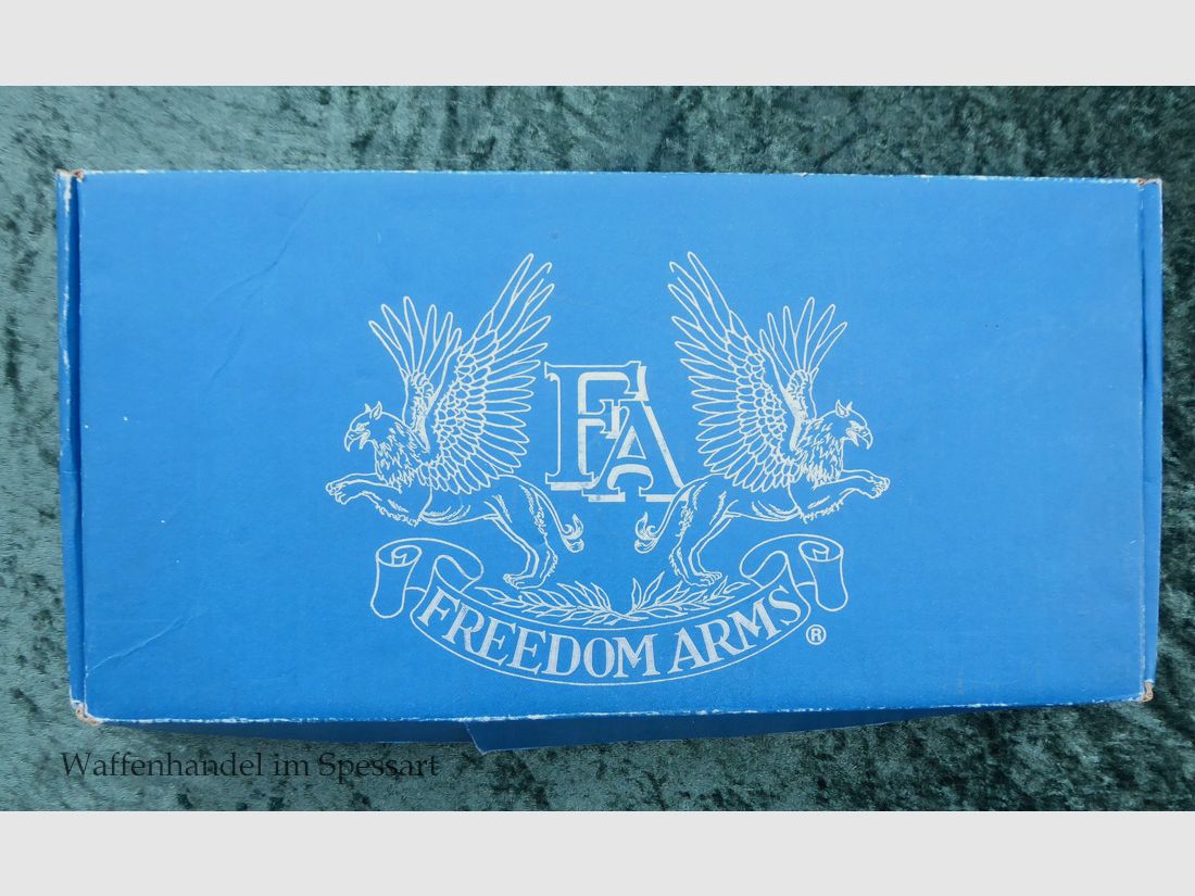 Revolver Freedom Arms Mod.83, Casull, Grado Premier en caja.
