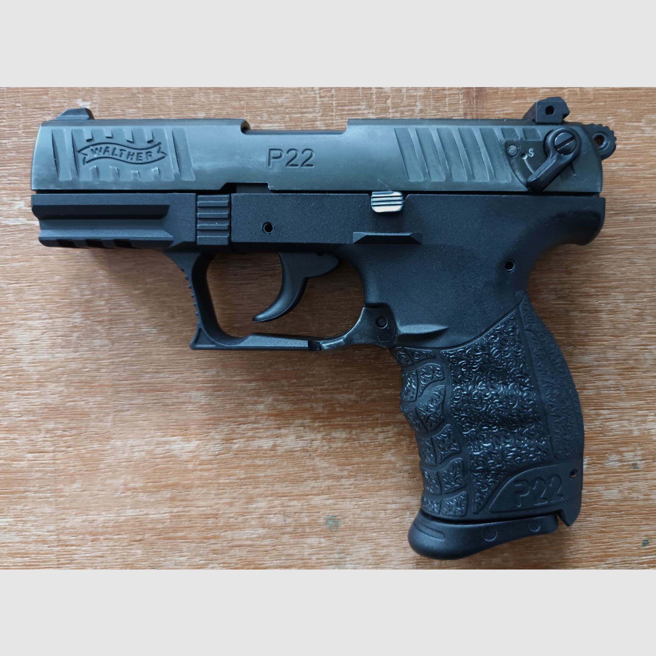 Schreckschuss Pistole Walther P22 Kaliber 9 mm mit Zubehör