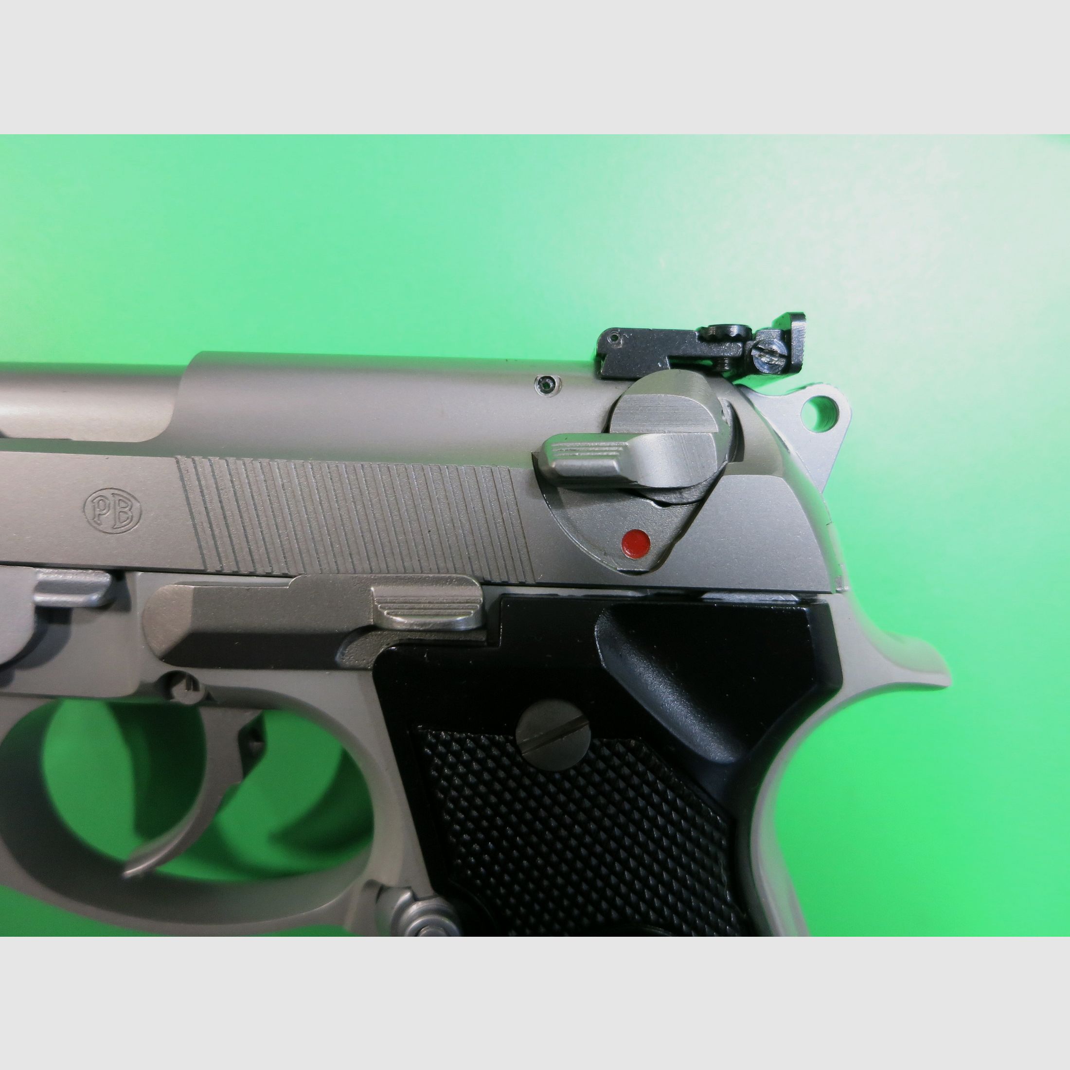 Pistola semiautomatica Beretta 92 FS, 9 mm Luger, pistola delle forze armate statunitensi #65