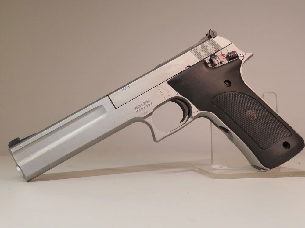 Smith & Wesson 2206
