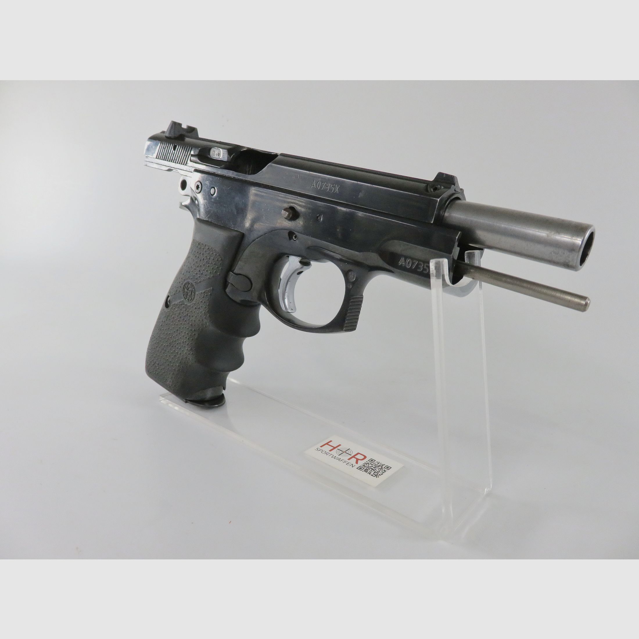 CZ M75 B nel calibro .40 S&W e sistema di cambio 9mm CZ