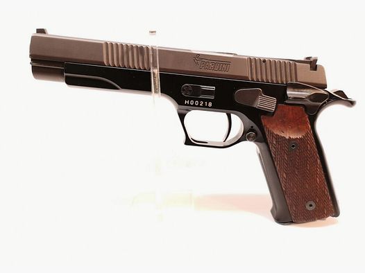 Pardini GT 45 - sought-after sport pistol with 5" barrel, hand protection, adjustable trigger