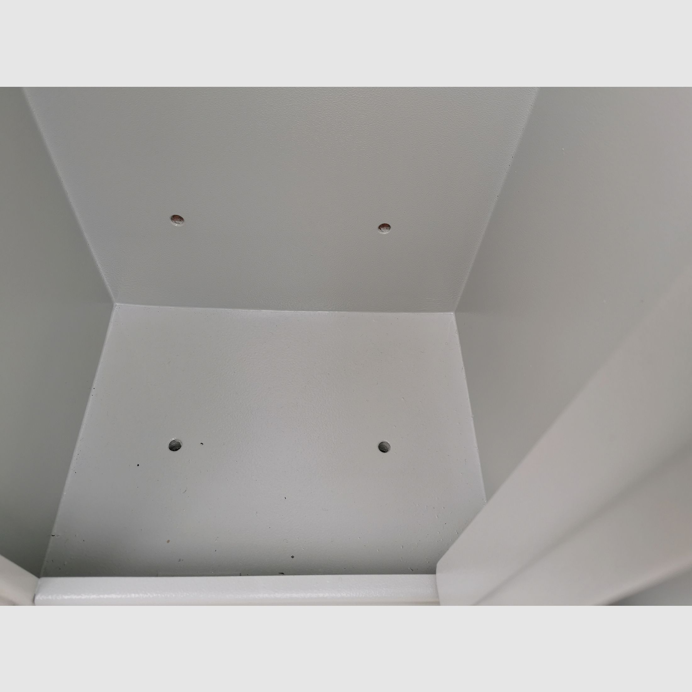 Gun cabinet SHOOTER Overrun (1300x390x330) Class 0 EN 1143-1 for 5 long guns