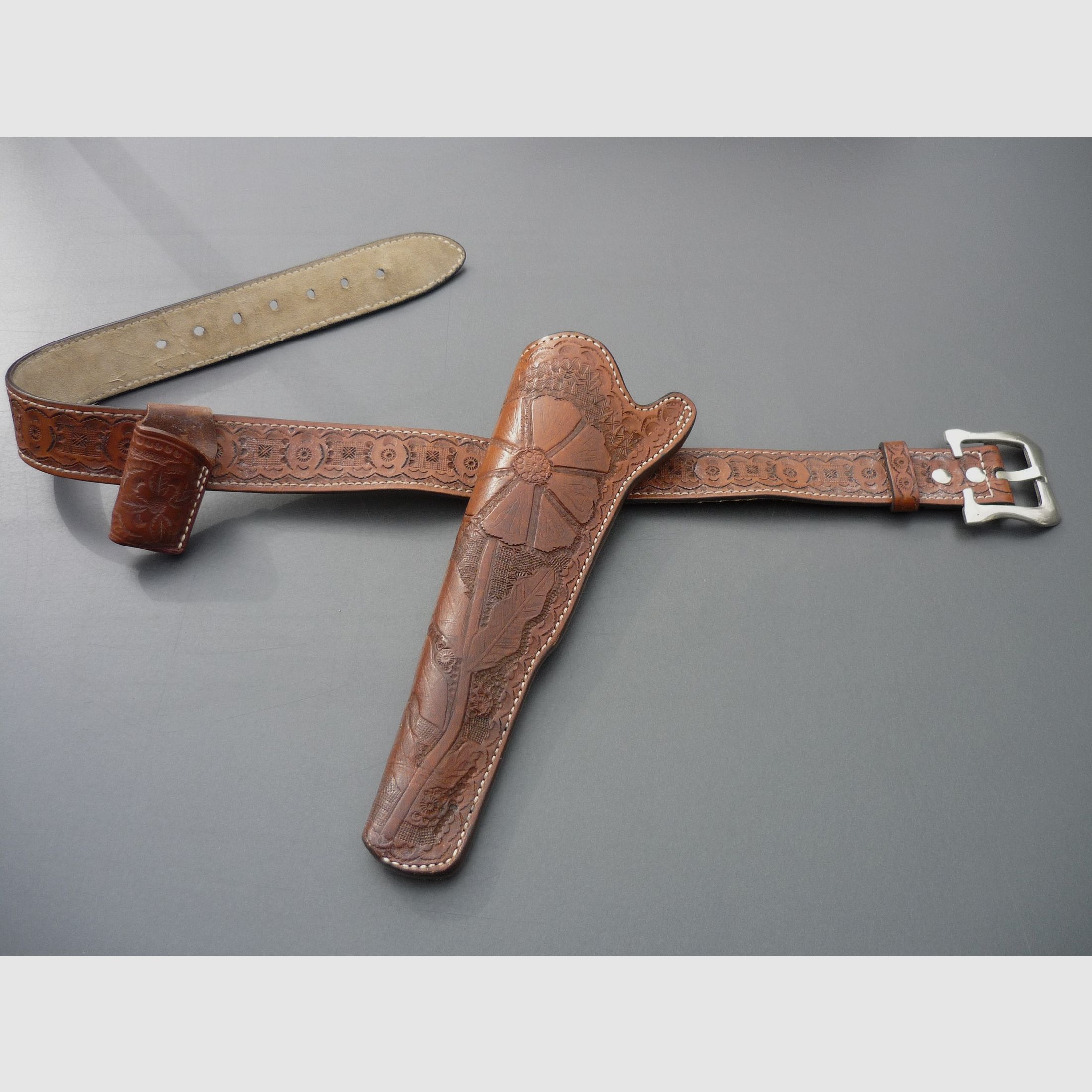 HKDesign - Western Holster  + Gürtel für Colt Walker,  Set wie abgebildet für einen ansonsten meistens benachteiligten, Linkshänder.