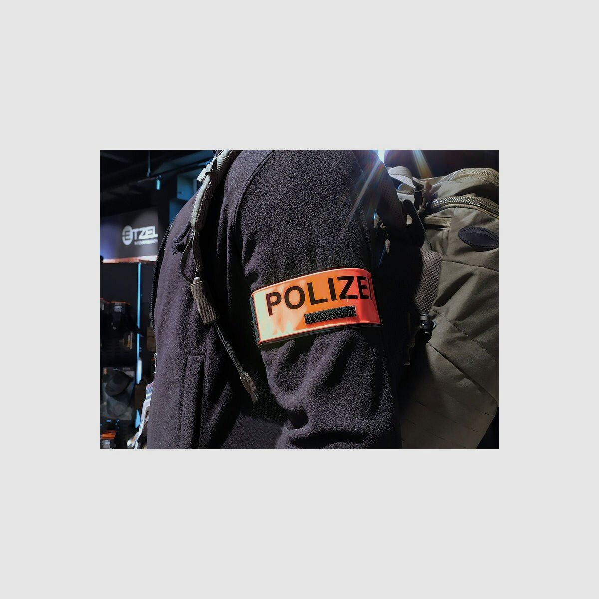 Etzel® fascia da braccio HighViz POLIZIA, immagine 3 di 4