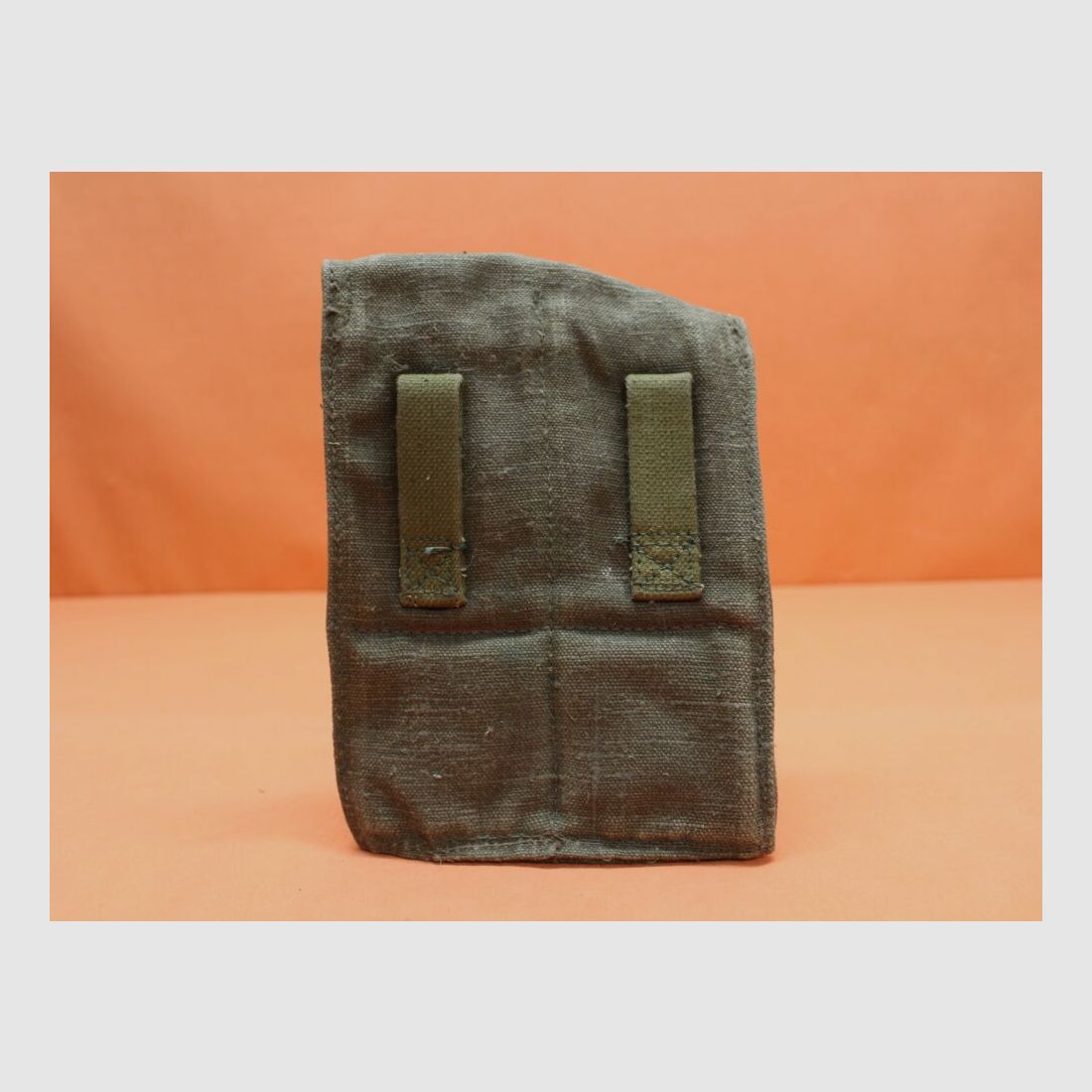 UDSSR SURPLUS Kalashnikov AKM: Magazintasche UDSSR grün für 3 Stück 30-Schuss Magazine. (SURPLUS neuwertig/ geringe Lagerspuren)