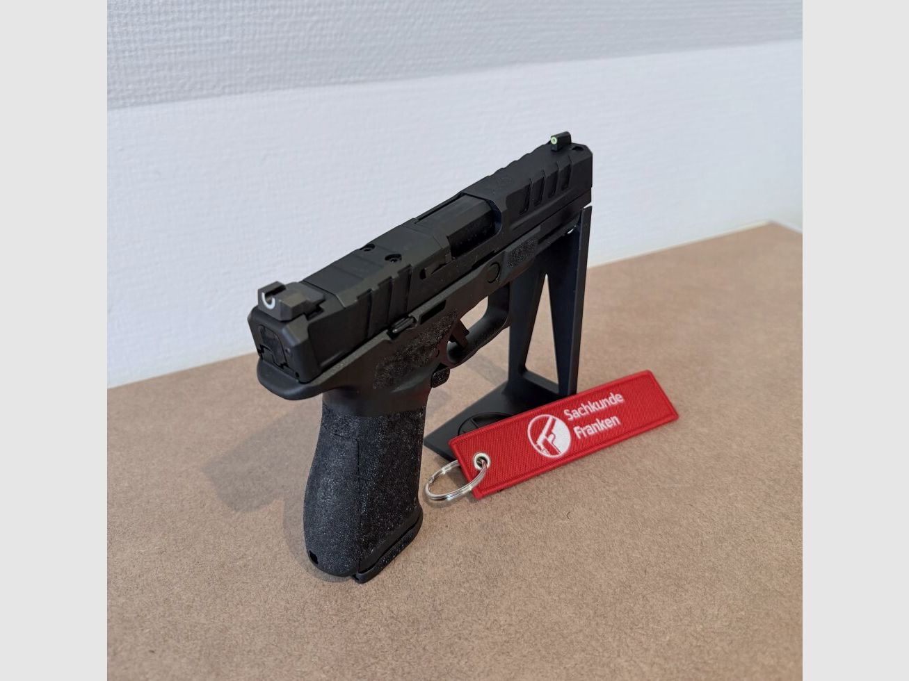 Springfield Armory Echelon Compact 4" Zwart 9mmLuger, afbeelding 4 van 5
