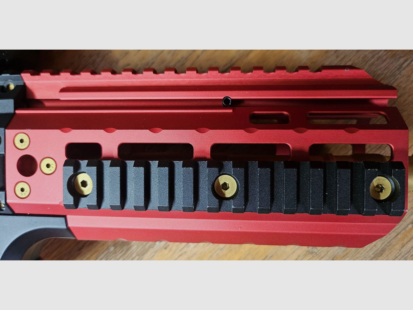 CZ Scorpion EVO M-Lok-voorhand