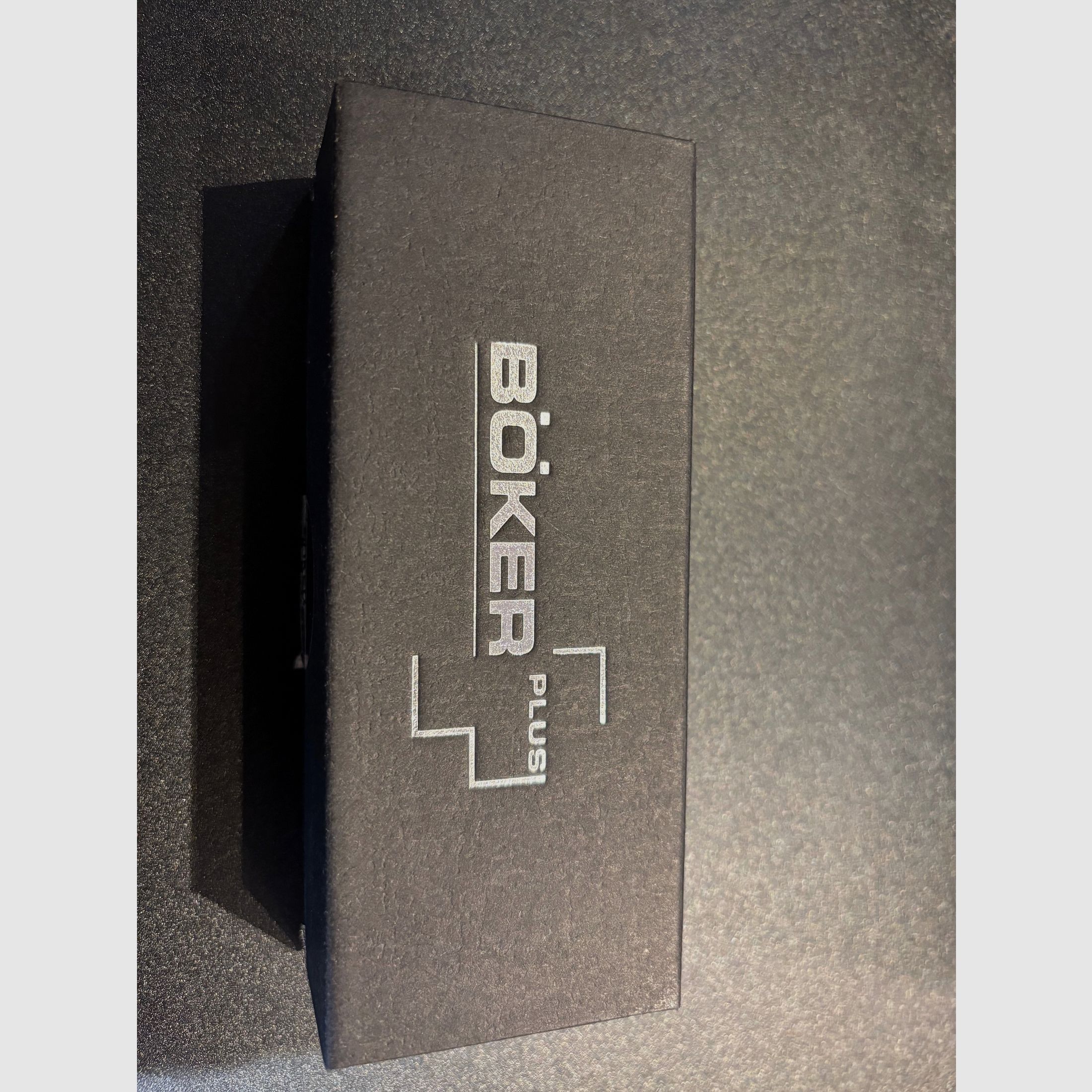 Böker pocket knife with horn look top