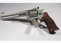 Smith & Wesson 686 Target Champion