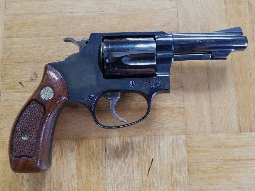 Smith & Wesson 36