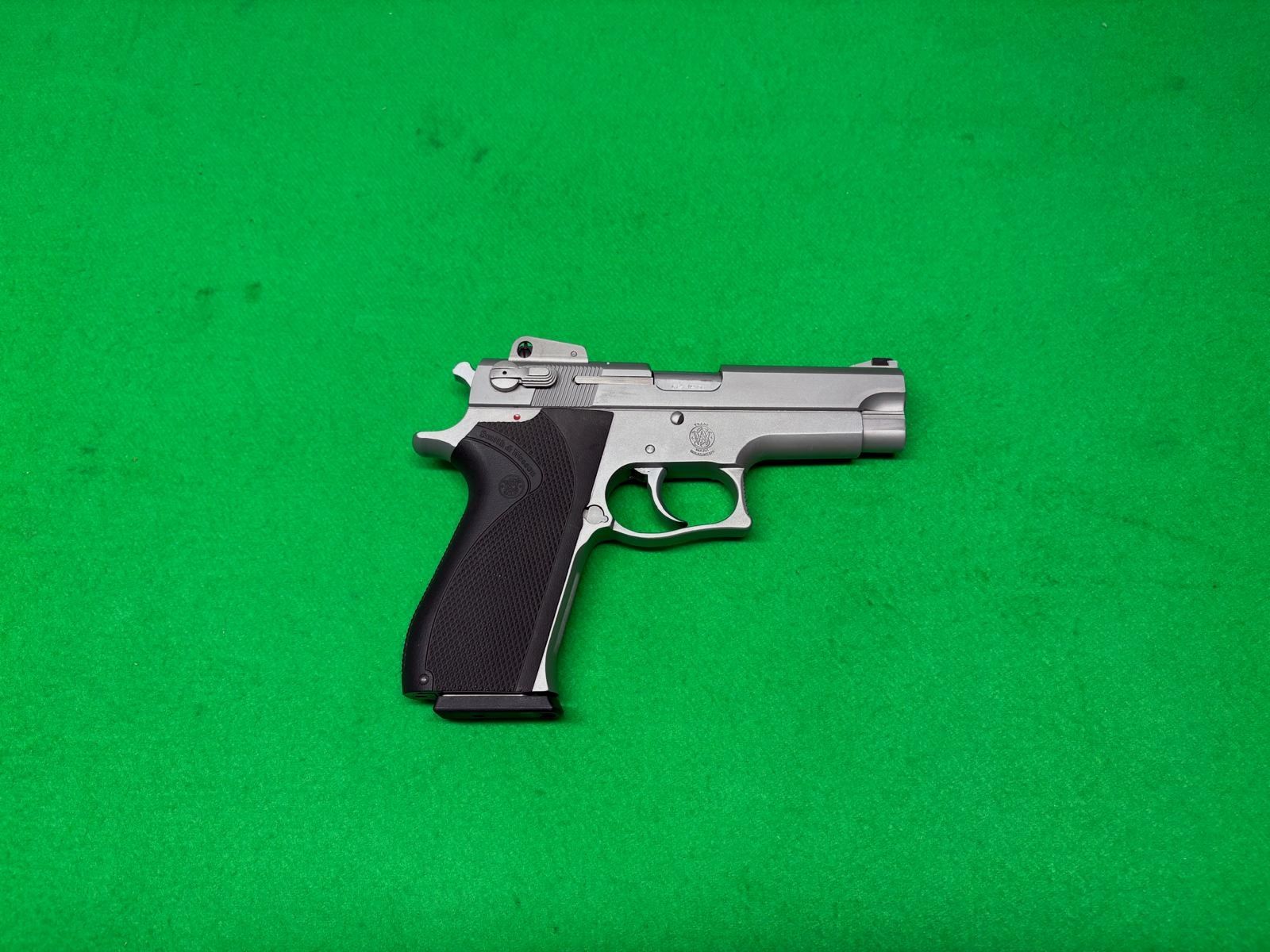 Smith & Wesson Modell 3906