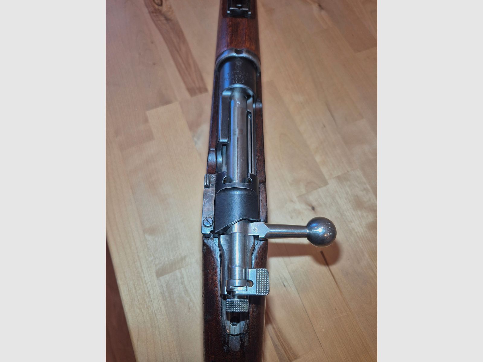 CARL GUSTAFS STADSGEVÄRSFAKTORI Rifle de repetición Schwedenmauser M96 Carl Gustafs 1915, calibre 6,5x55