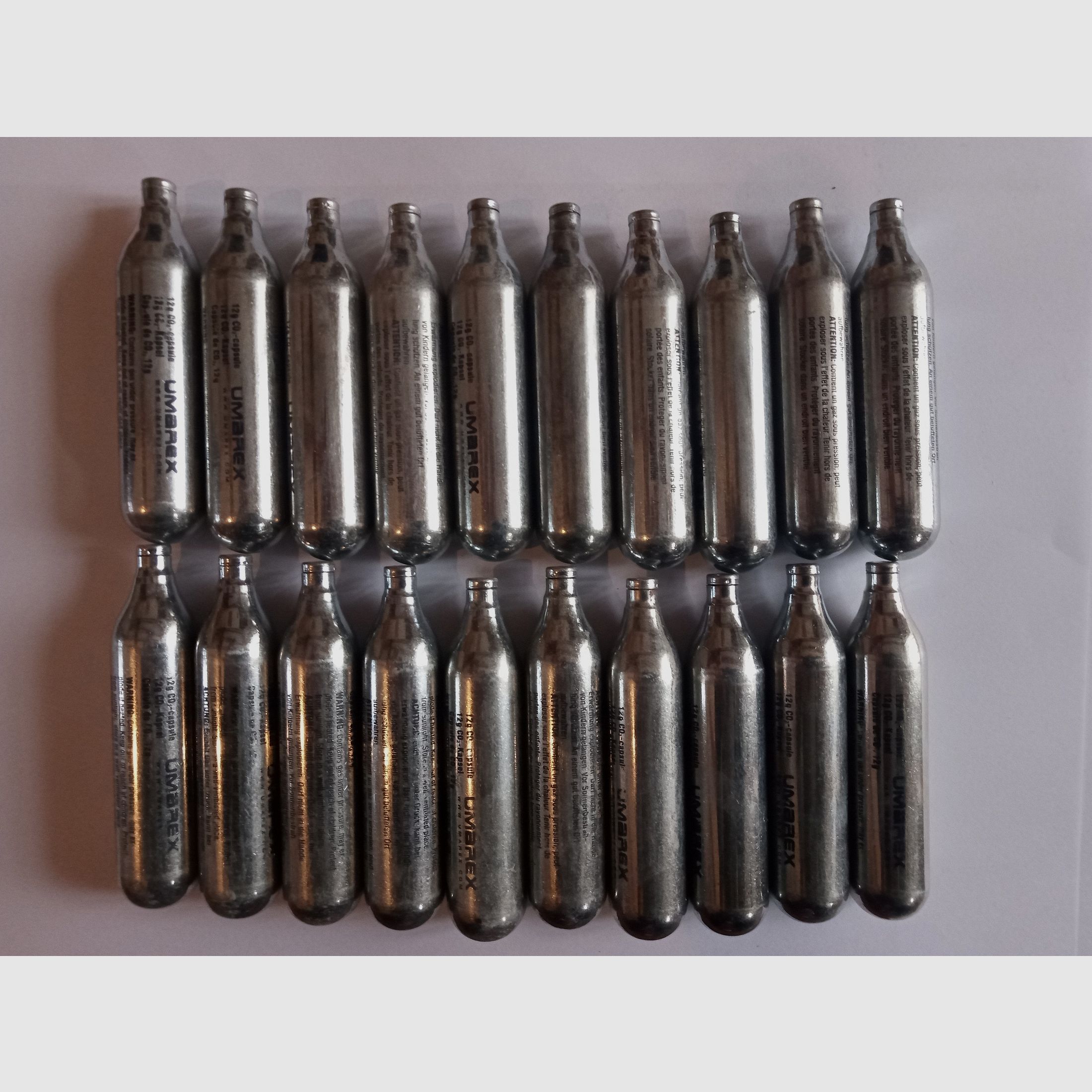 PISTOLE WALTHER CP99 SCHWARZ CO2 KAL 4,5MM +750 Bleikugeln + 20 CO2-Kapseln